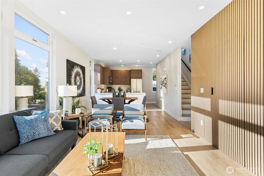 Photo of 7150 47th Avenue SW, Seattle, WA 98136 (MLS # 2561570)