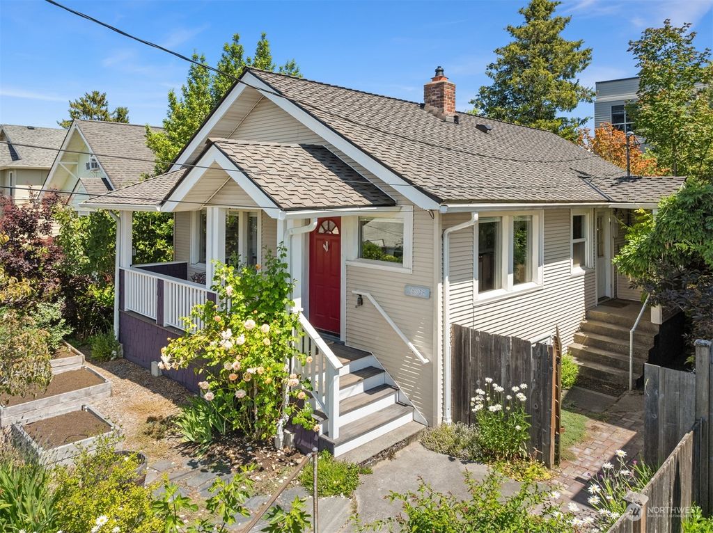 Photo of 8538 16th Avenue NW, Seattle, WA 98117 (MLS # 2262030)