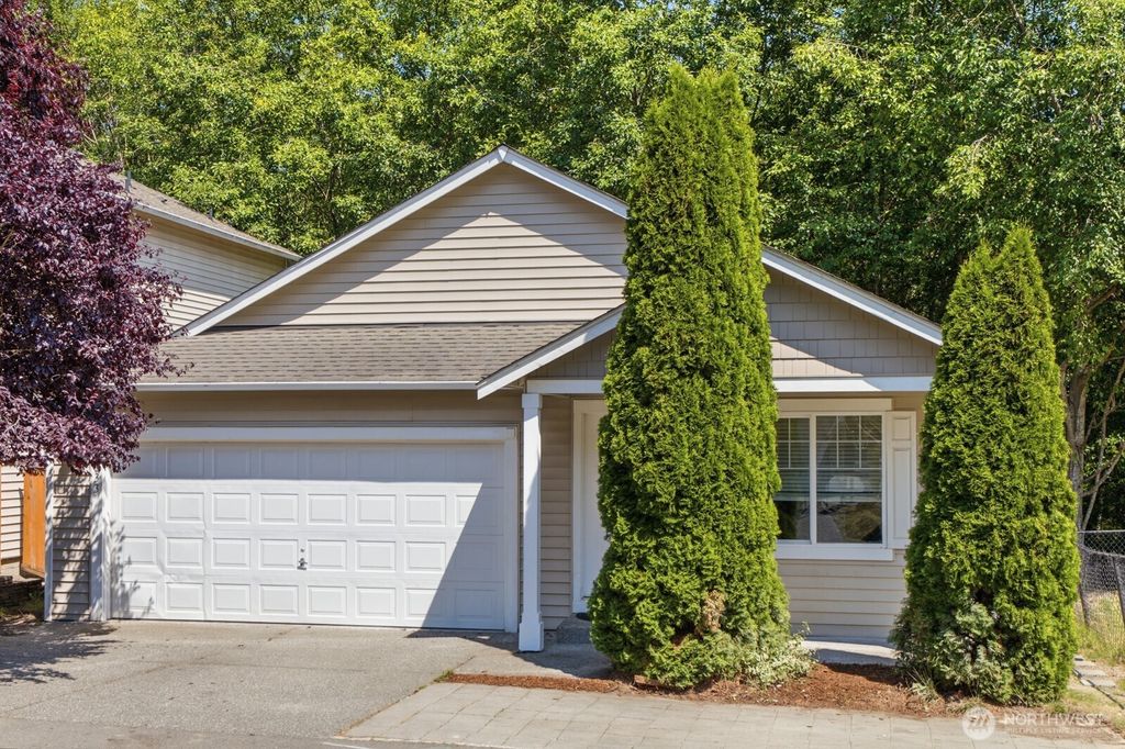 Photo of 15633 26th Ave W AVE #18, Lynnwood, WA 98087 (MLS # 2550416)