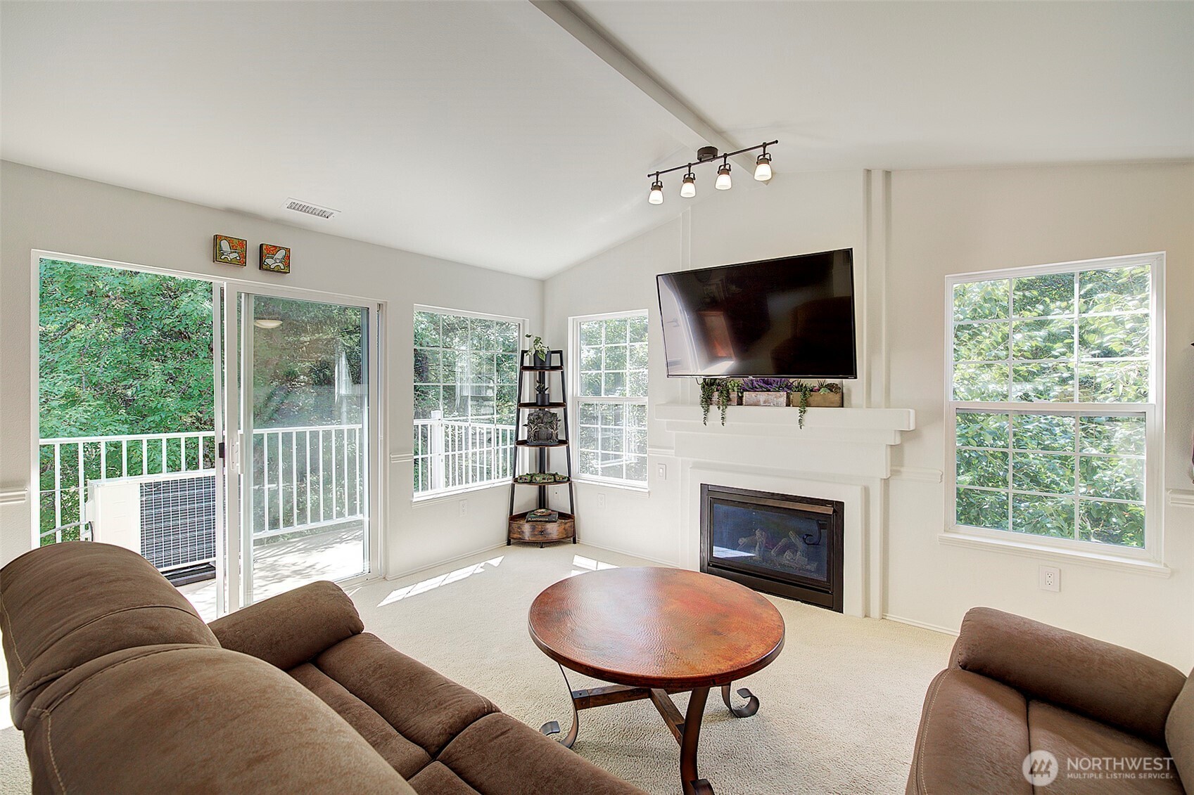 25235 SE Klahanie Boulevard Q304