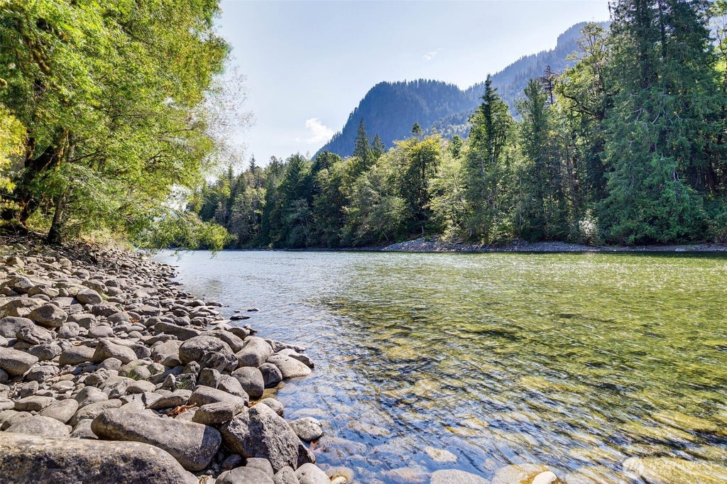 Photo of 64464 NE 180th Street, Baring, WA 98224 (MLS # 2537090)