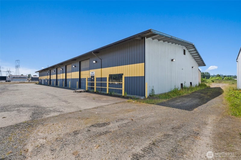 281 Hamilton Rd N