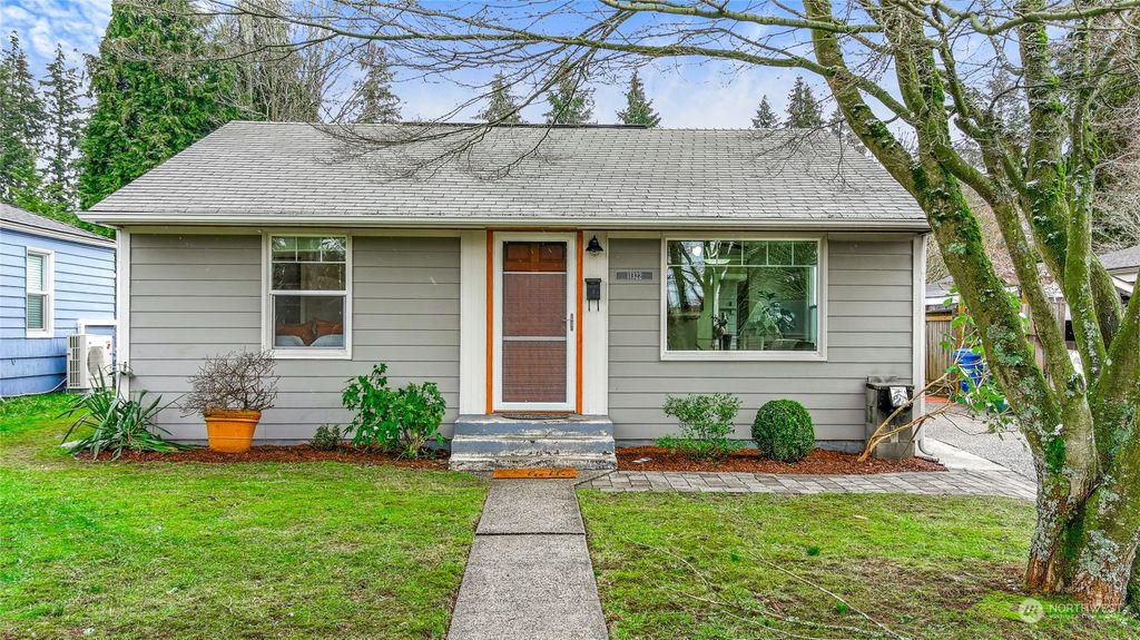 Photo of 11322 14th Avenue NE, Seattle, WA 98125 (MLS # 2041236)