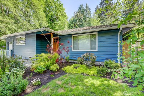 Photo of 1010 Main Street, Edmonds, WA 98020 (MLS # 2518101)