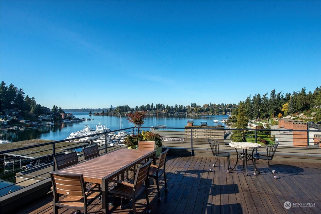 Photo of 9951 NE Lake Washington Boulevard #15, Bellevue, WA 98004 (MLS # 2168710)