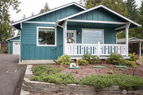 Photo of 10025 Overlook Drive NW, Olympia, WA 98502 (MLS # 2433637) Photo of 10025 Overlook Drive NW, Olympia, WA 98502 (MLS # 2433637)