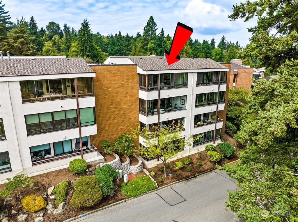 Photo of 11005 Glen Acres Drive S #D, Seattle, WA 98168 (MLS # 2156223)