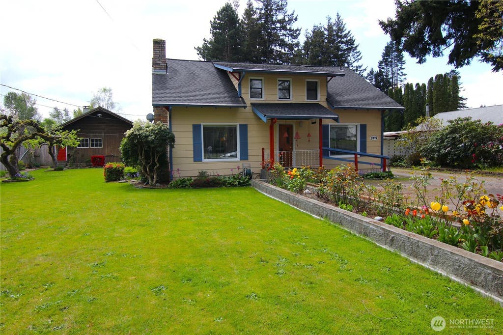 Photo of 2715 Cedarwood Avenue, Bellingham, WA 98225 (MLS # 2567322)