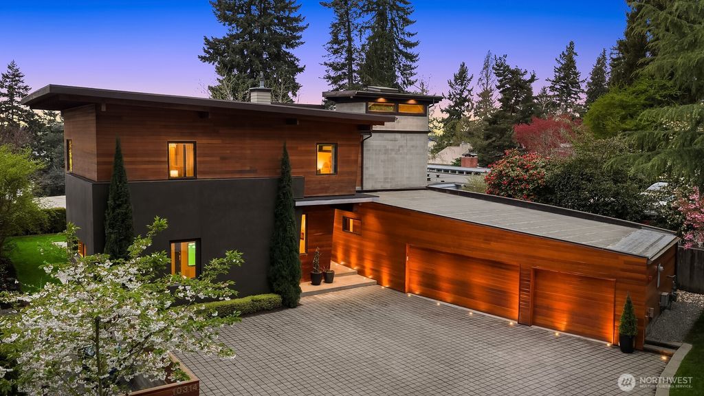 Photo of 10314 SE 25th Street, Bellevue, WA 98004 (MLS # 2508543)