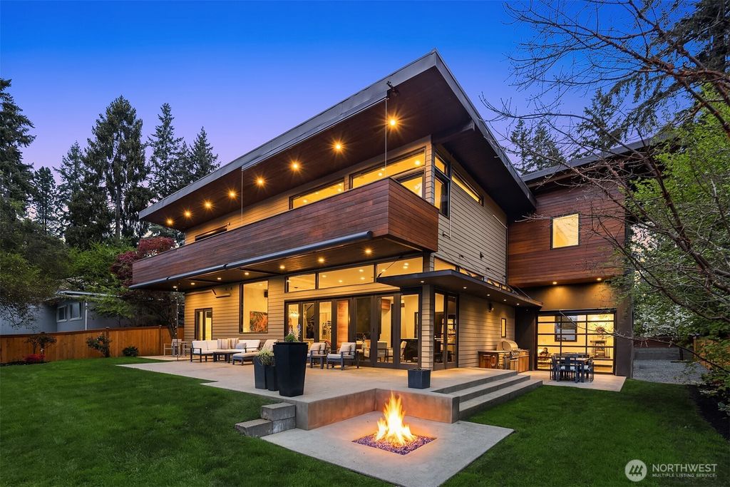 Photo of 10314 SE 25th Street, Bellevue, WA 98004 (MLS # 2508543)