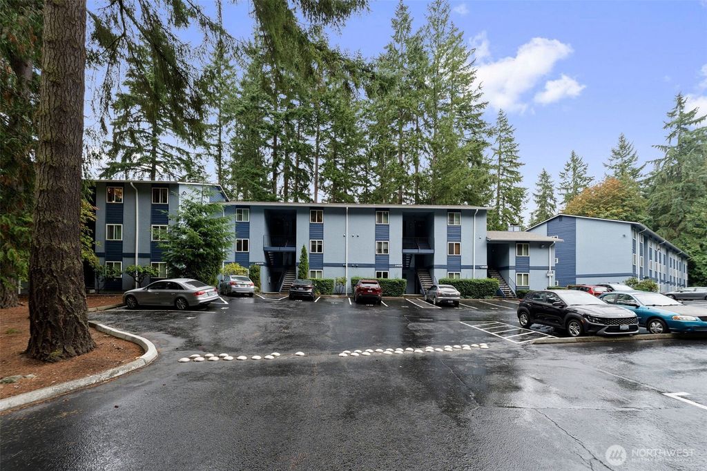 Photo of 14020 Juanita Drive NE #B3, Kirkland, WA 98034 (MLS # 2445629)