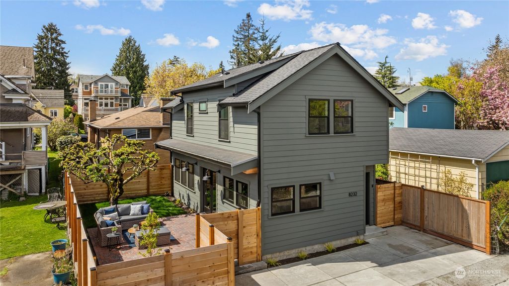 Photo of 8232 Ashworth Avenue N, Seattle, WA 98103 (MLS # 2226024)