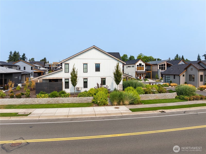 212 Riverwalk Drive