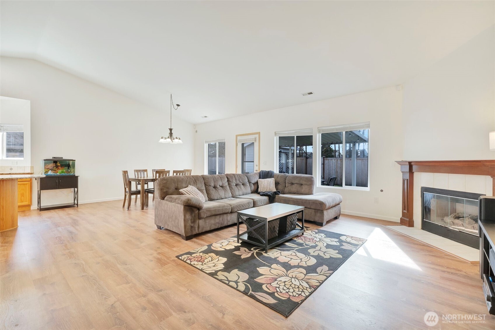 15104 148th Street E