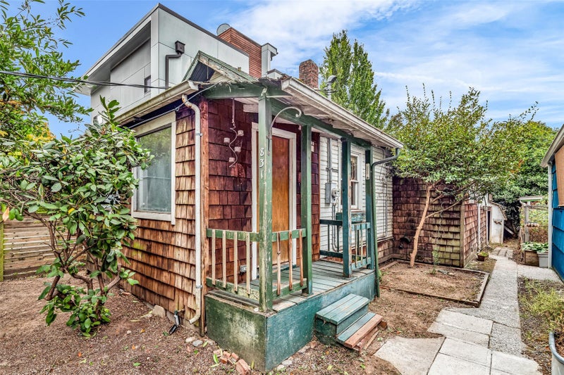 831 NW 52nd Street