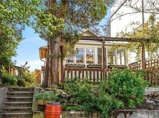 Photo of 831 NW 52nd Street, Seattle, WA 98107 (MLS # 2594317)