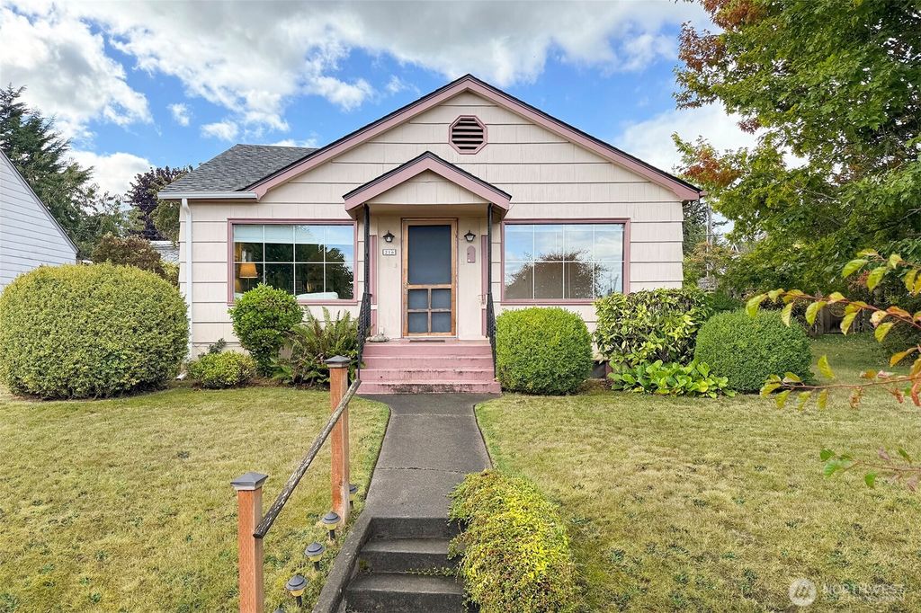 Photo of 216 E 10TH Street, Port Angeles, WA 98362 (MLS # 2448348)