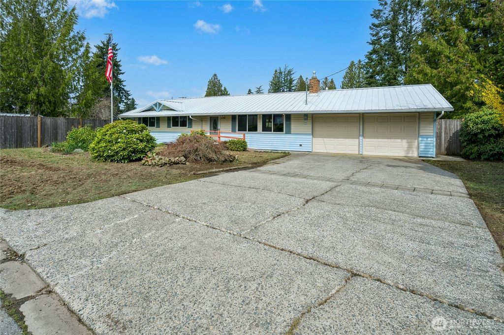 Photo of 12502 SE 73rd Place, Newcastle, WA 98056 (MLS # 2496575)