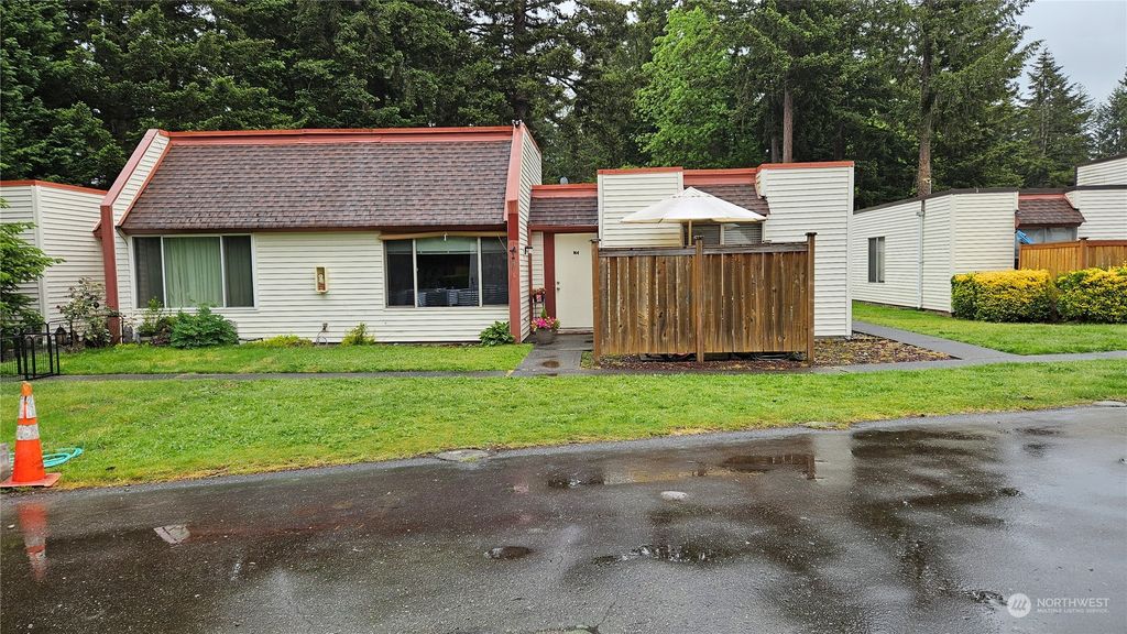 Photo of 14600 SE 176th Street #N4, Renton, WA 98058 (MLS # 2247724)