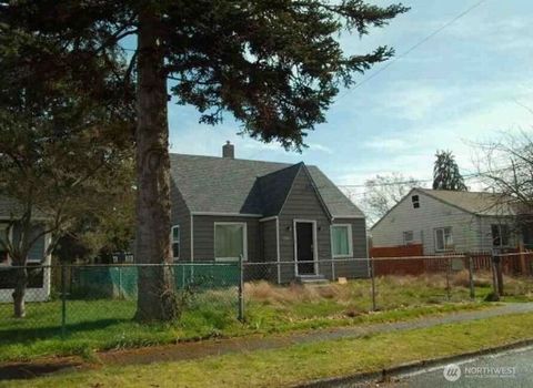 Photo of 6627 S Junett, Tacoma, WA 98409 (MLS # 2412925)