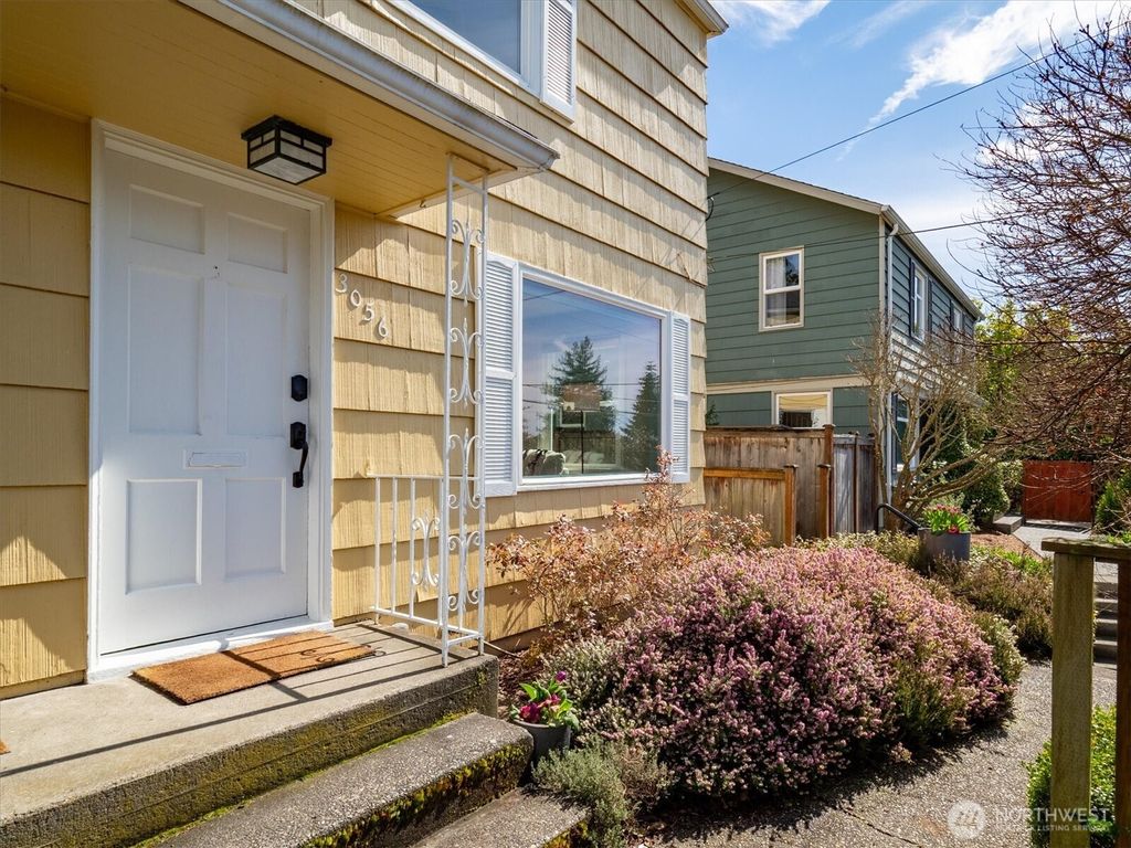 Photo of 3056 31st Avenue W, Seattle, WA 98199 (MLS # 2348802)