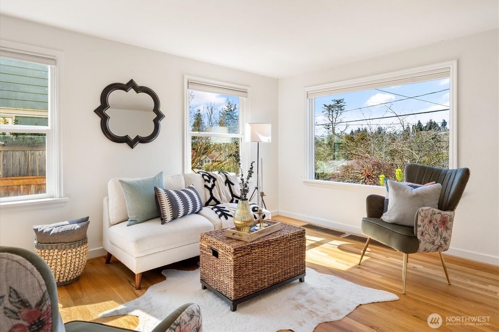 Photo of 3056 31st Avenue W, Seattle, WA 98199 (MLS # 2348802)