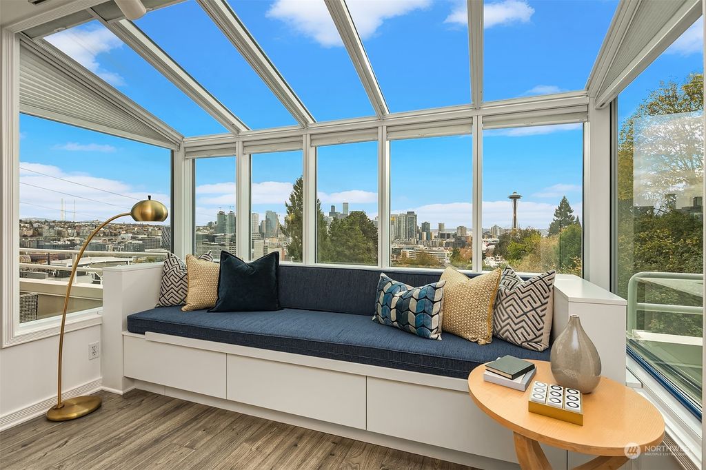 Photo of 1231 5th Avenue N #402, Seattle, WA 98109 (MLS # 2307097)