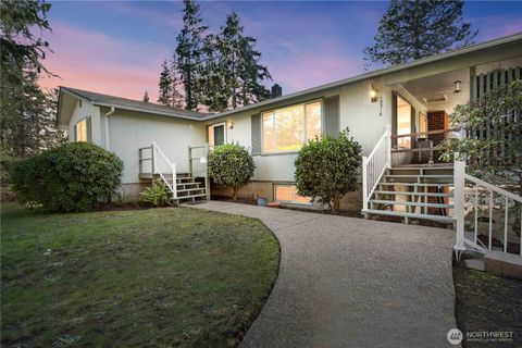 Photo of 12318 34th Avenue E, Tacoma, WA 98446 (MLS # 2479355)