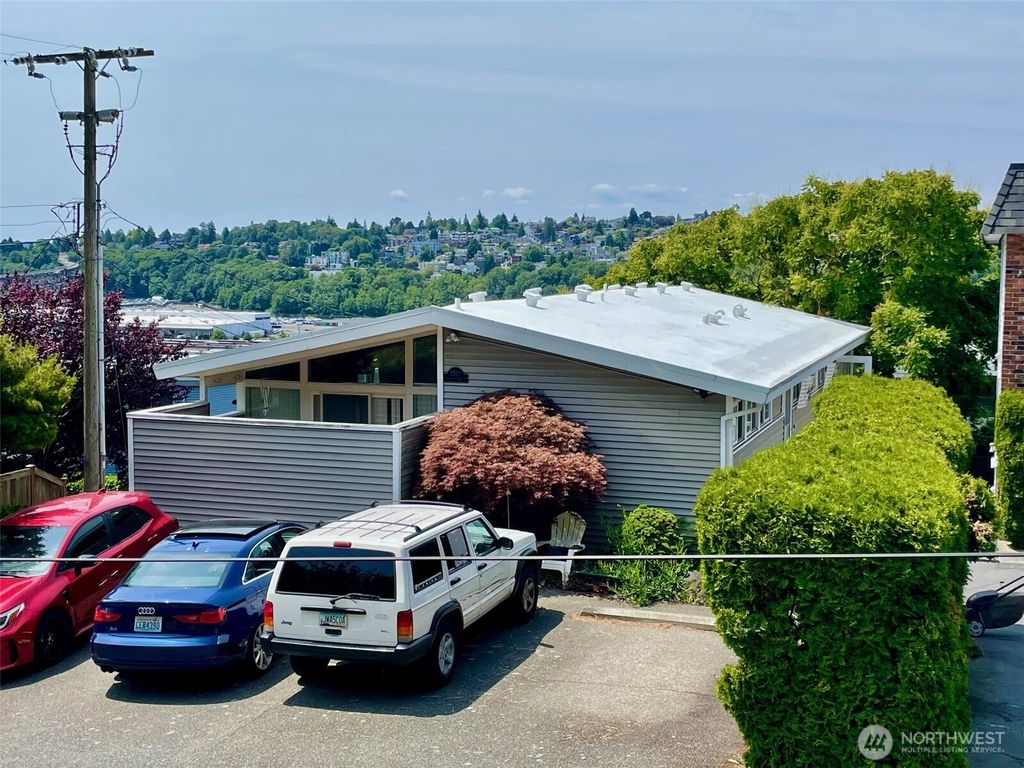 Photo of 2513 13th Avenue W, Seattle, WA 98119 (MLS # 2386288)
