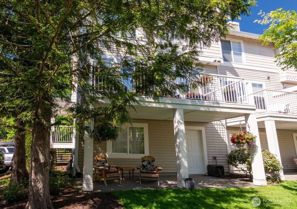 Photo of 6117 S 232nd Street, Kent, WA 98032 (MLS # 2516954)