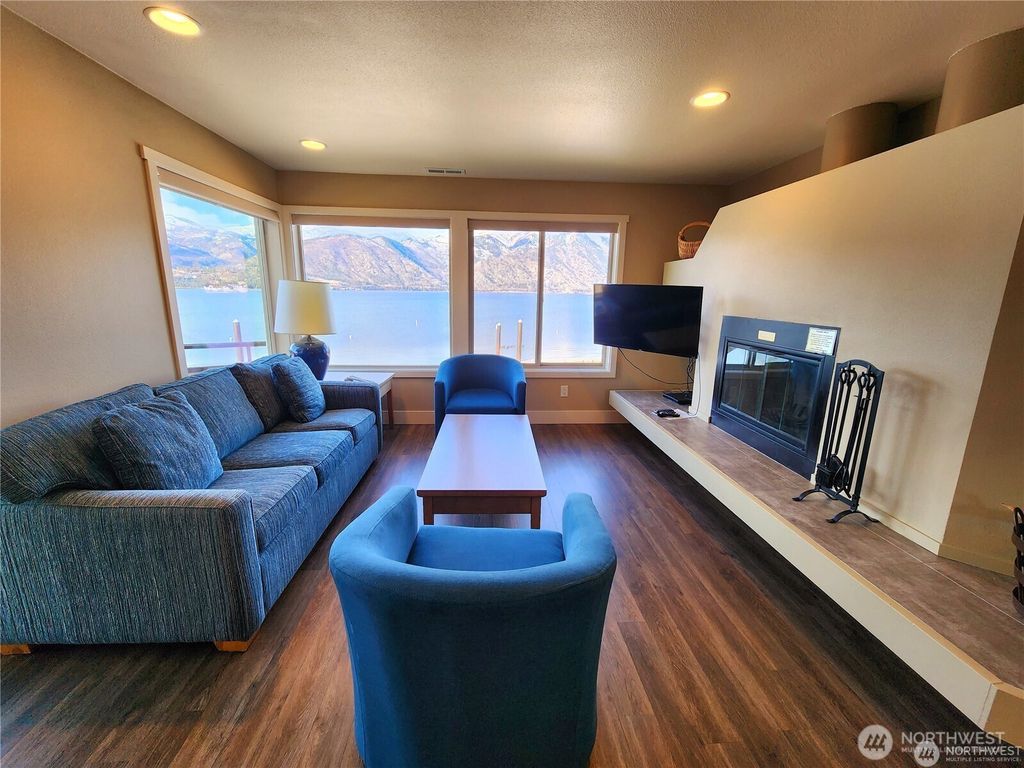 Photo of 1 Lakeside 719-O, Manson, WA 98831 (MLS # 2475342)