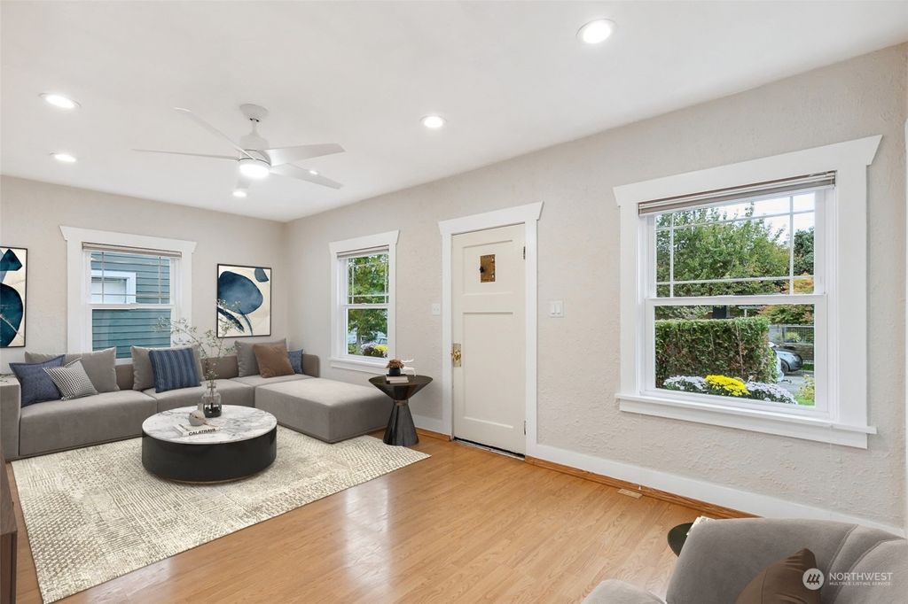 Photo of 5221 25th Avenue SW, Seattle, WA 98106 (MLS # 2176549)