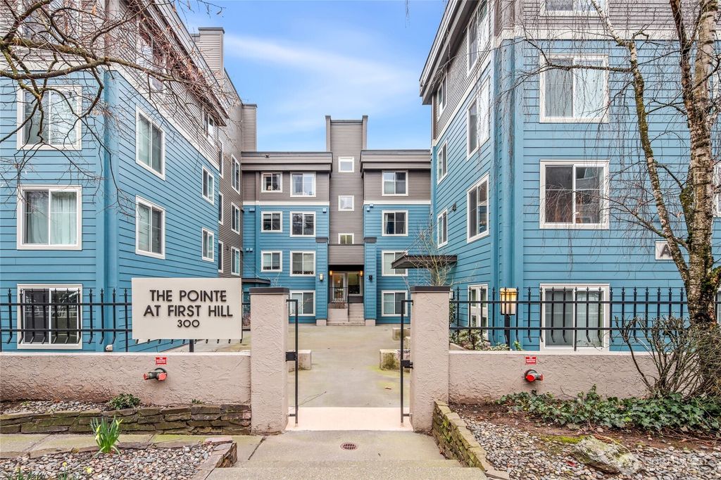 Photo of 300 10th Avenue #A202, Seattle, WA 98122 (MLS # 2341603)