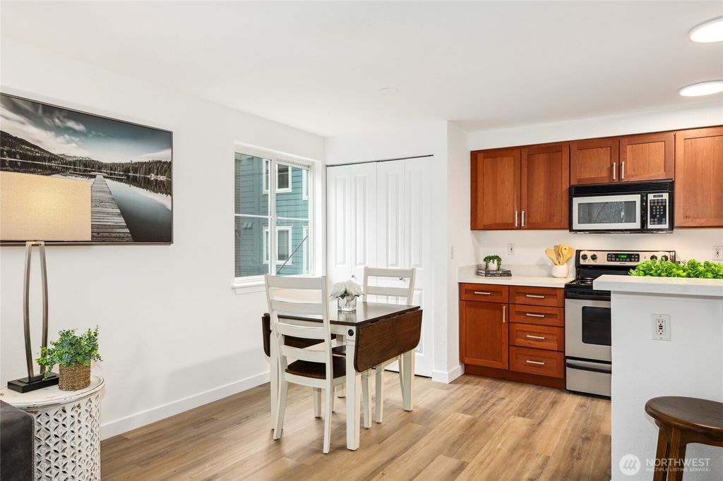 Photo of 300 10th Avenue #A202, Seattle, WA 98122 (MLS # 2341603)