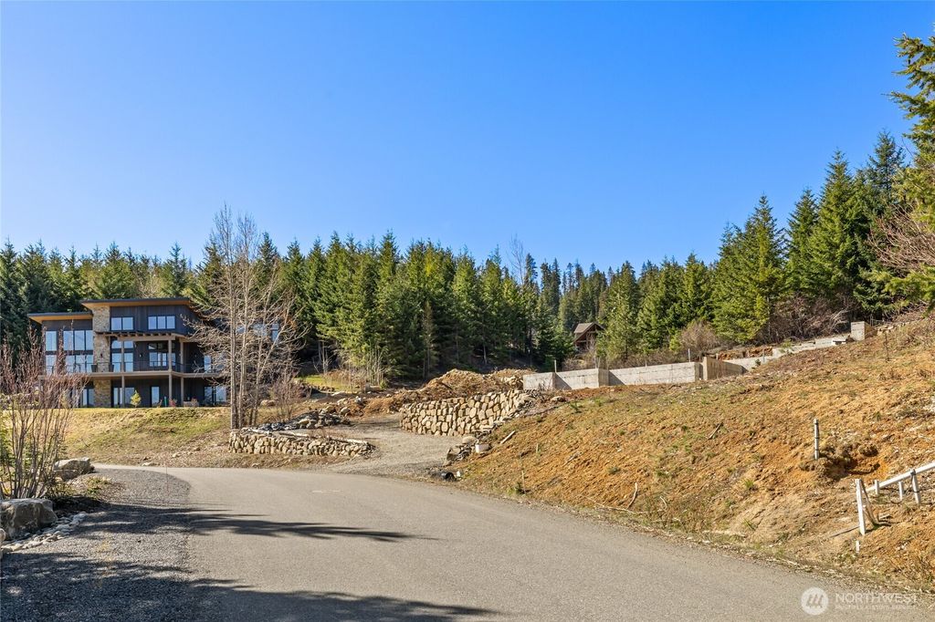 Photo of 320 Tired Creek Lane, Cle Elum, WA 98922 (MLS # 2513581)