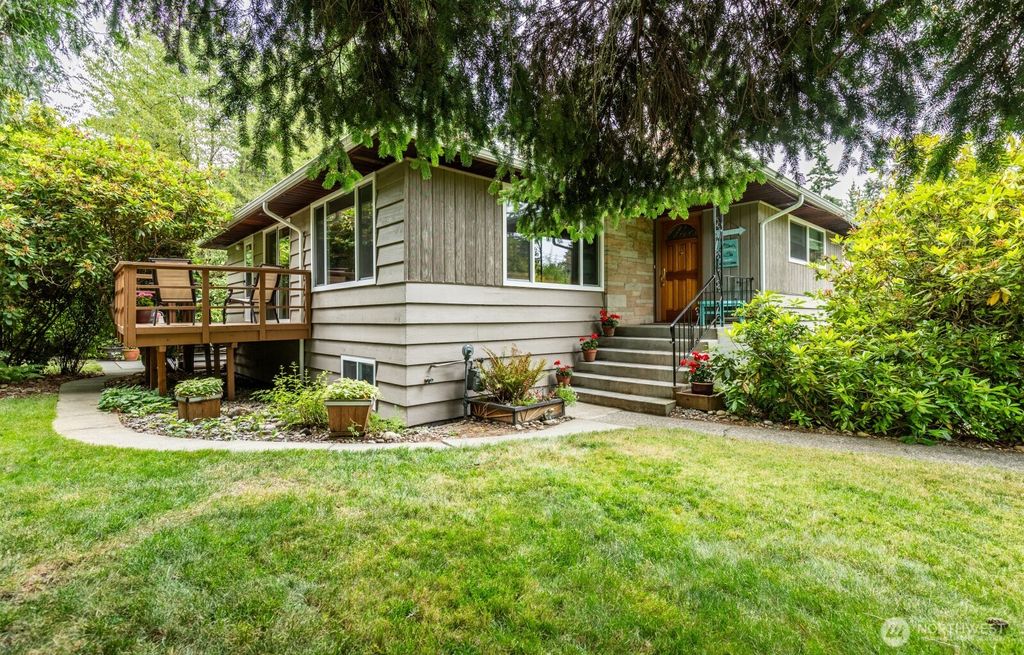 Photo of 22531 92 Avenue W, Edmonds, WA 98020 (MLS # 2408711)