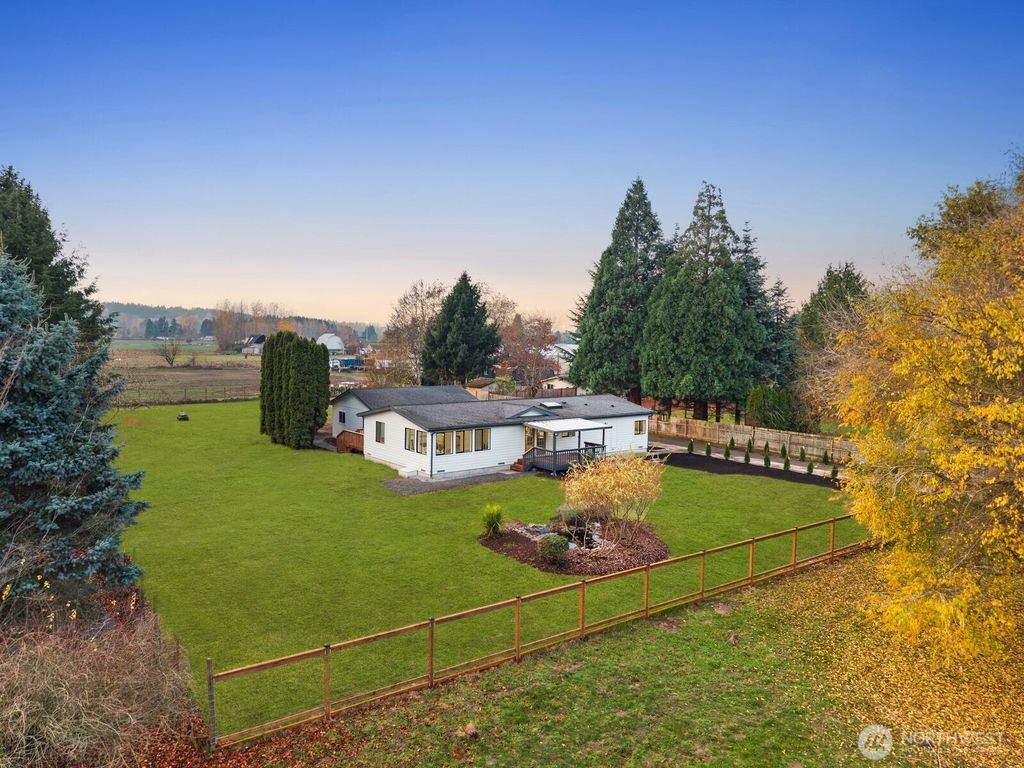 Photo of 4602 62nd Avenue E, Puyallup, WA 98371 (MLS # 2456764)