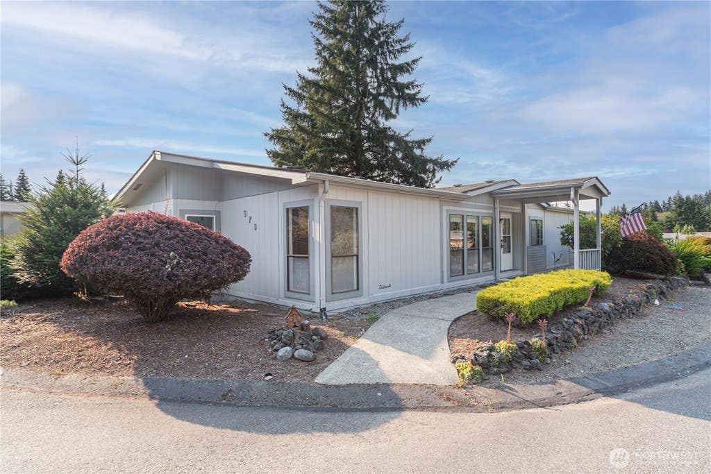 Photo of 579 NW Silver Glen Lane, Bremerton, WA 98311 (MLS # 2569396)