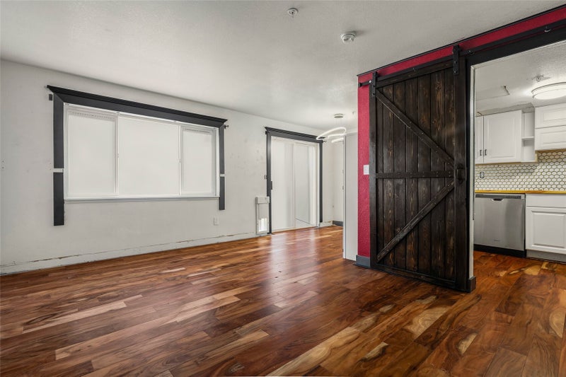 1505 W Casino Road 14