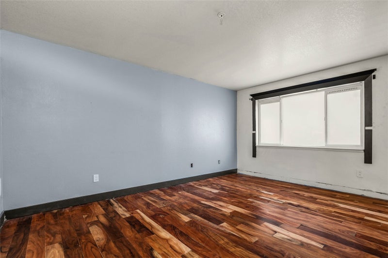 1505 W Casino Road 14