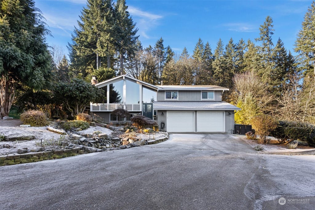Photo of 16029 175th Avenue NE, Woodinville, WA 98072 (MLS # 2184259)