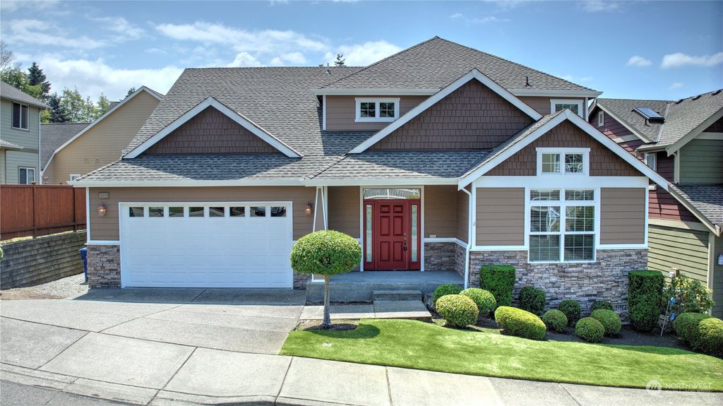 Photo of 1215 N 27th Place, Renton, WA 98056 (MLS # 2075736)