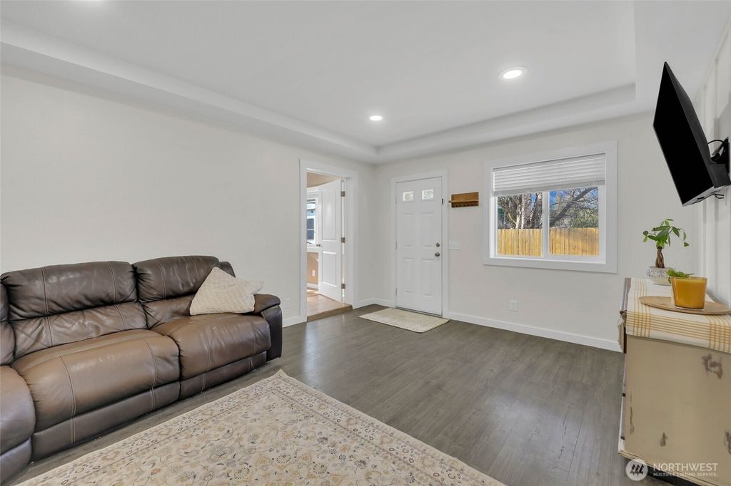 Photo of 212 7th Street, Gold Bar, WA 98251 (MLS # 2499595)