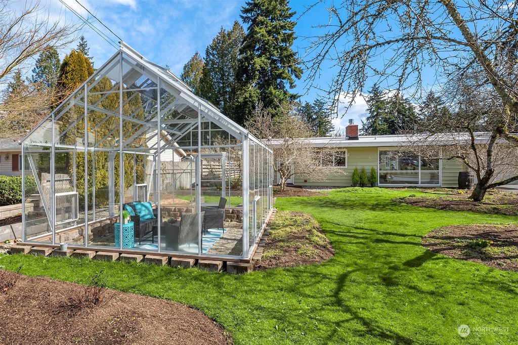 Photo of 3902 146th Avenue SE, Bellevue, WA 98006 (MLS # 2044760)