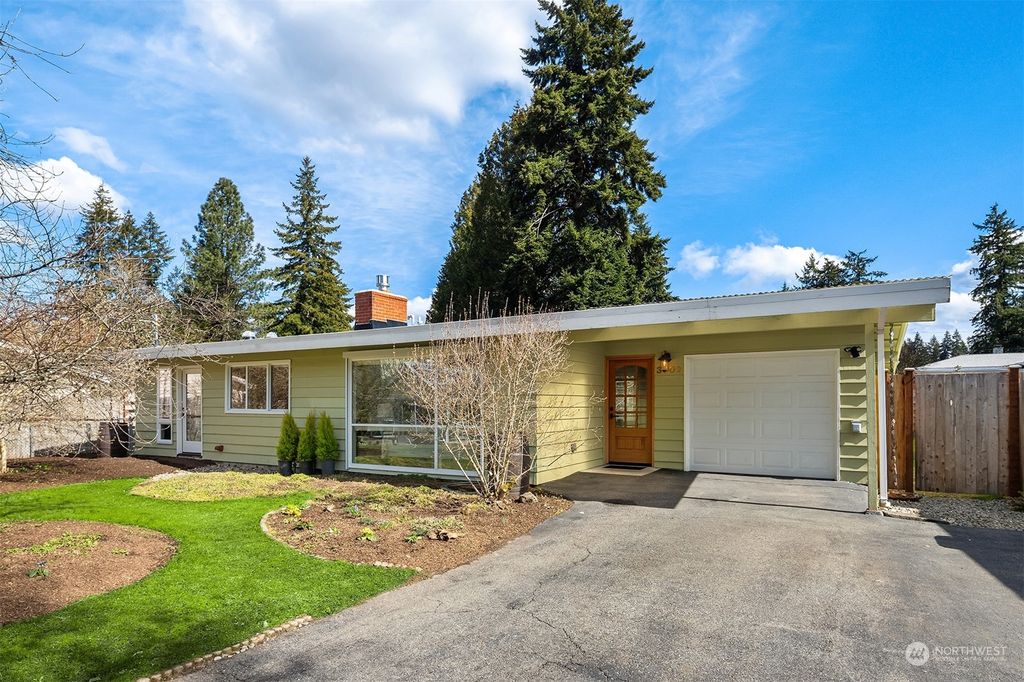 Photo of 3902 146th Avenue SE, Bellevue, WA 98006 (MLS # 2044760)