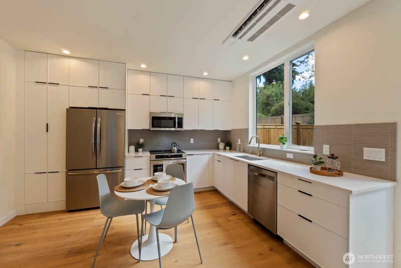 815 NE 100th Street