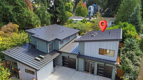 Photo of 815 NE 100th Street, Seattle, WA 98125 (MLS # 2574060)