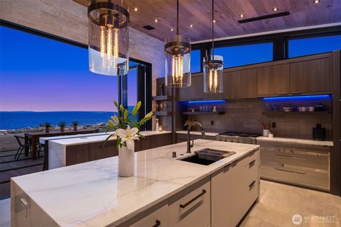 Photo of 343 Keystone Avenue, Coupeville, WA 98239 (MLS # 2501165)