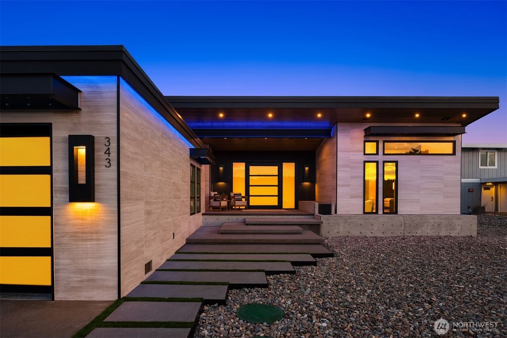 Photo of 343 Keystone Avenue, Coupeville, WA 98239 (MLS # 2501165)