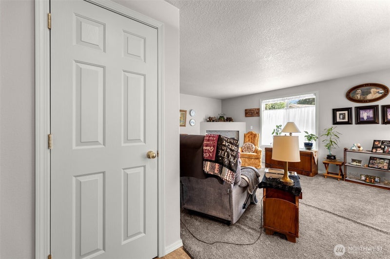 214 SE 11th Circle